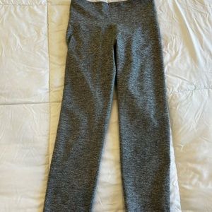 Old Navy high waisted cropped leggings